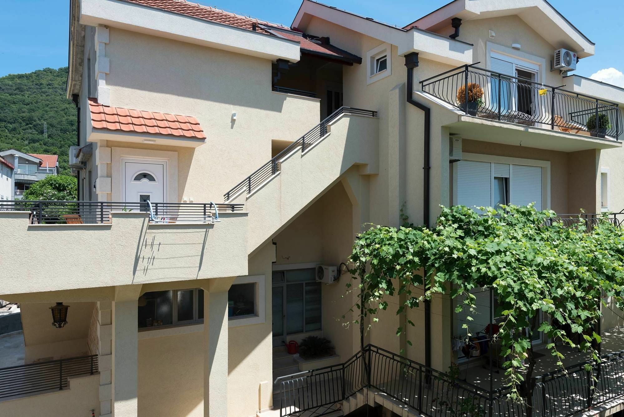 42° North Apartments Tivat Exterior foto